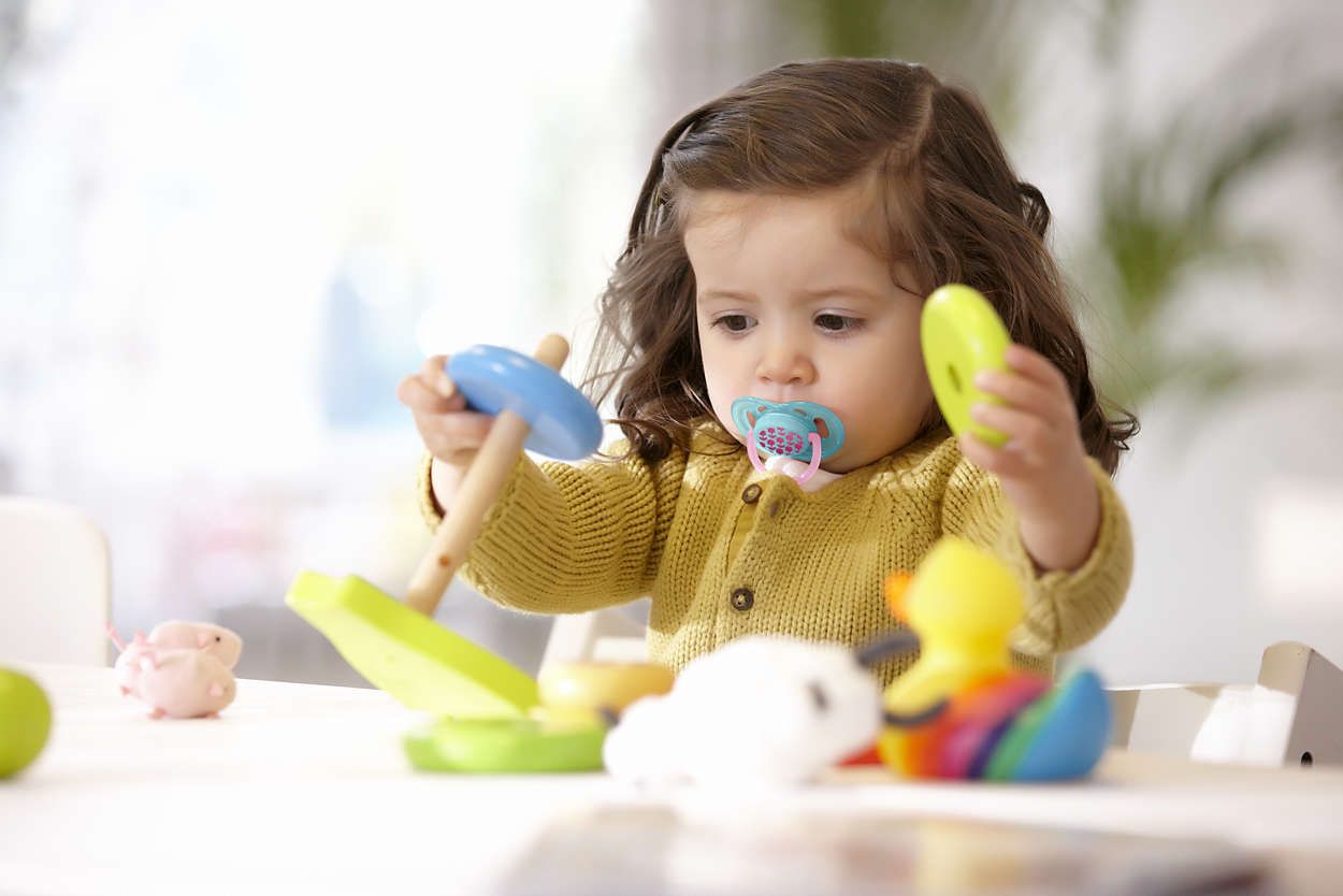 Пустышка серия FreeFlow цветы для девочек 6-18 месяцев Philips Avent, 2 шт