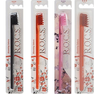 Зубная щетка R.O.C.S. Модельная жесткая