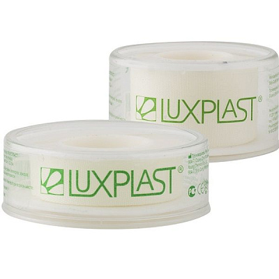 Фиксирующий лейкопластырь на шелковой основе Luxplast, 2,5х500 см