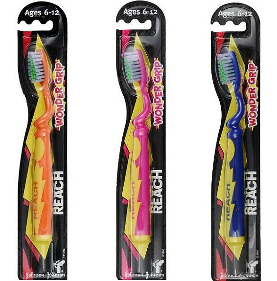 Детская зубная щетка Reach Wonder Grip мягкая от 6 до 12 лет